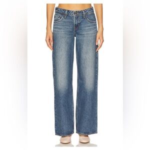 Iconic Levi’s Low Loose Jeans